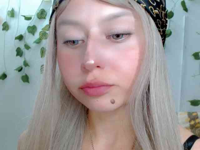 Sabrinaolsons webcam