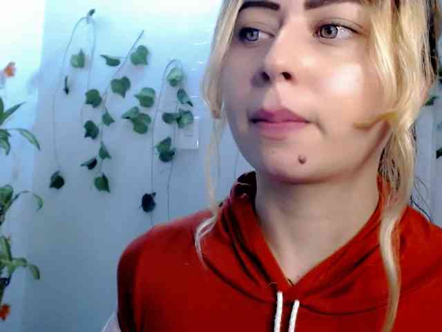 Sabrinaolsons webcam