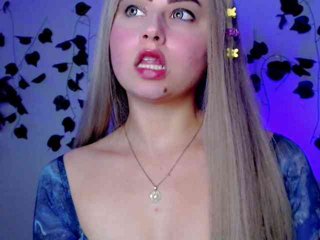 Sabrinaolsons webcam