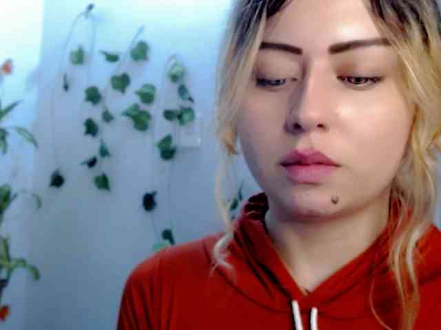 Sabrinaolsons webcam