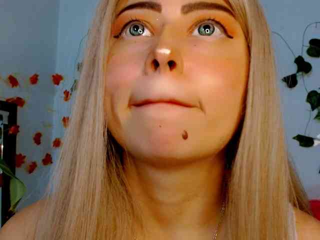 Sabrinaolsons webcam