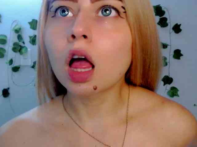 Sabrinaolsons webcam
