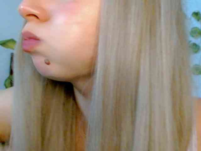 Sabrinaolsons webcam