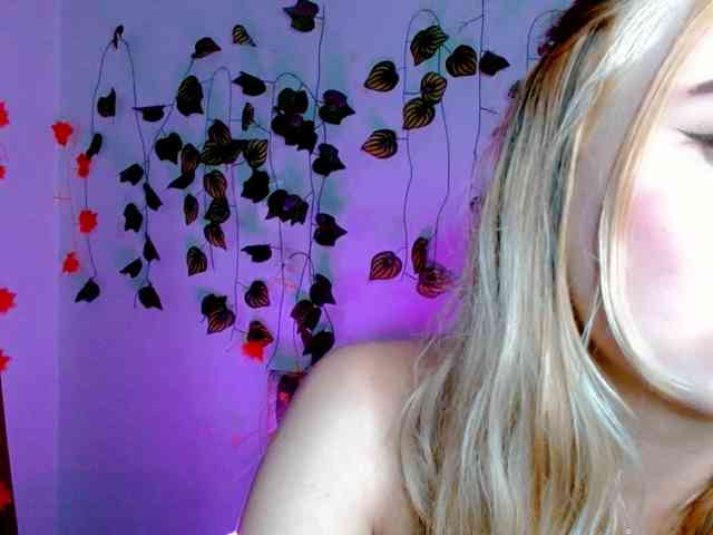 Sabrinaolsons webcam