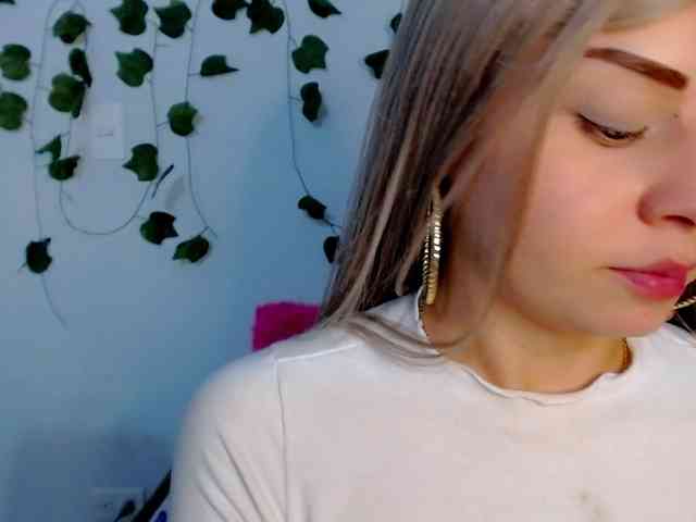 Sabrinaolsons webcam