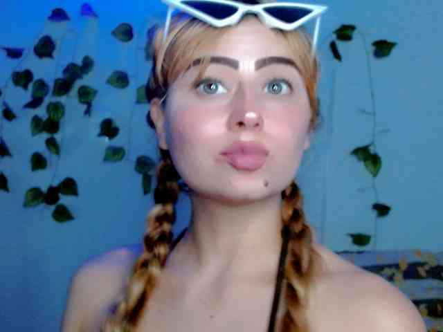 Sabrinaolsons webcam