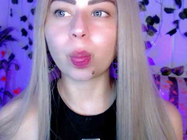 Sabrinaolsons webcam