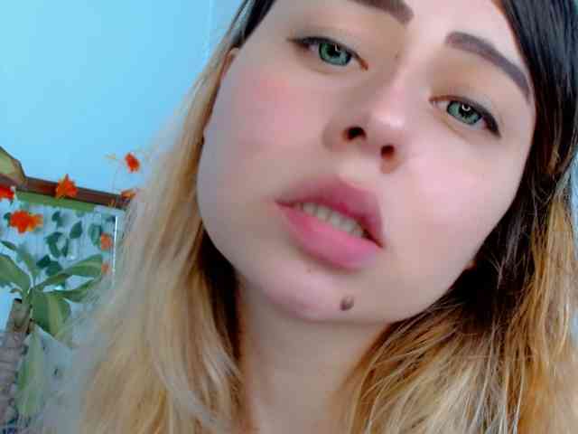 Sabrinaolsons webcam