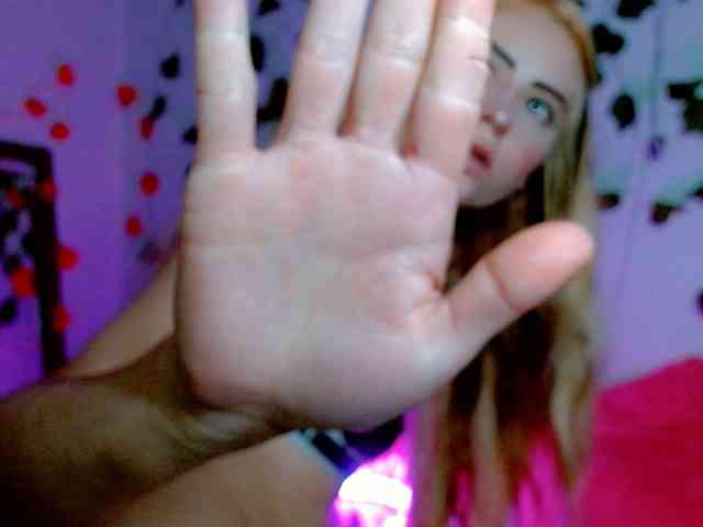 Sabrinaolsons webcam