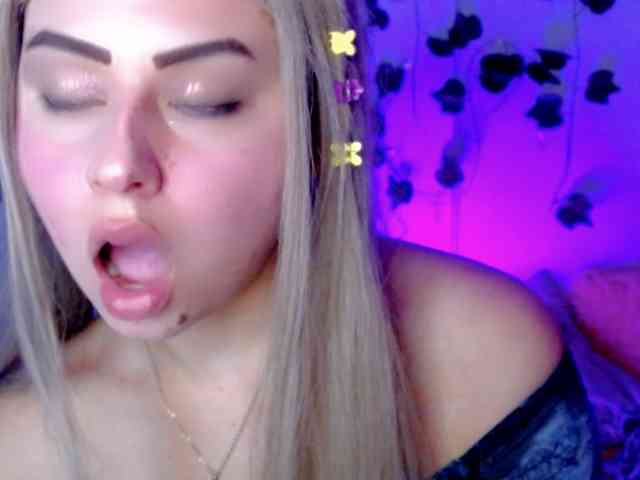 Sabrinaolsons webcam