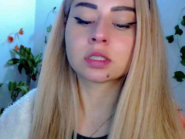 Sabrinaolsons webcam
