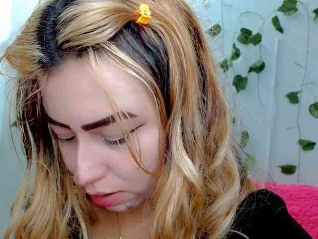 Sabrinaolsons webcam