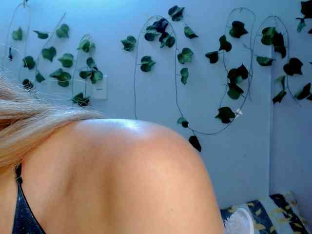 Sabrinaolsons webcam
