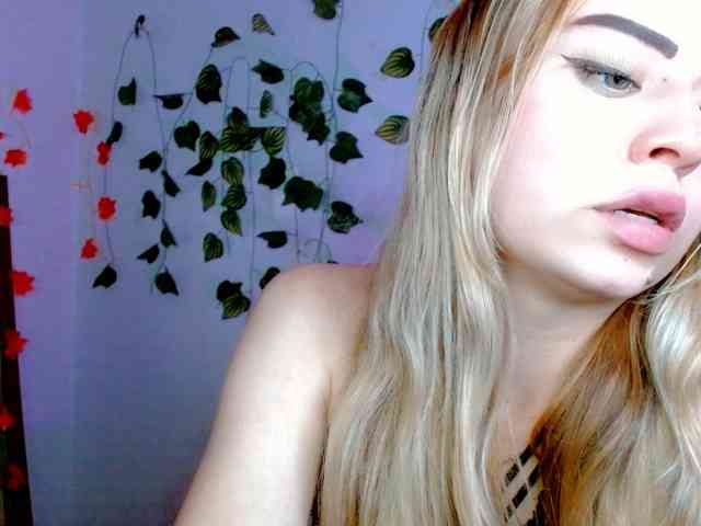 Sabrinaolsons webcam