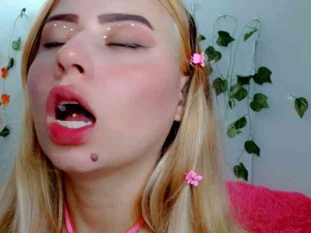 Sabrinaolsons webcam