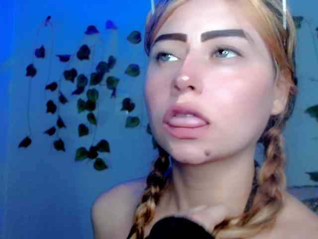 Sabrinaolsons webcam