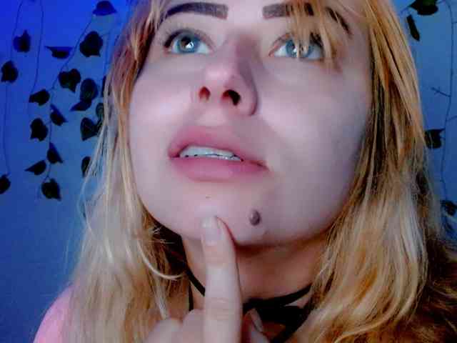 Sabrinaolsons webcam