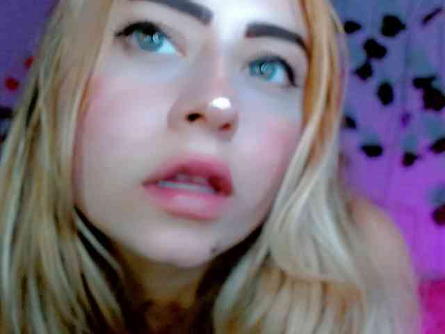 Sabrinaolsons webcam