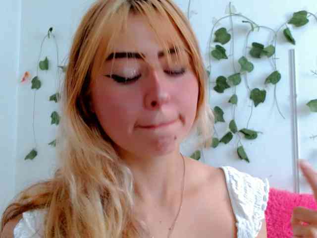 Sabrinaolsons webcam