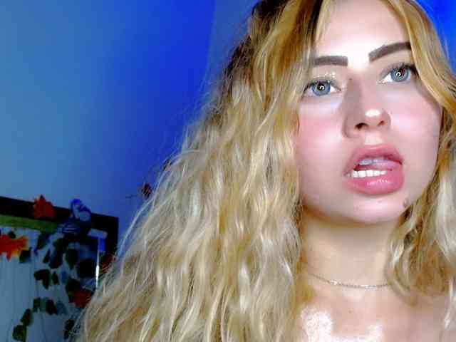 Sabrinaolsons webcam