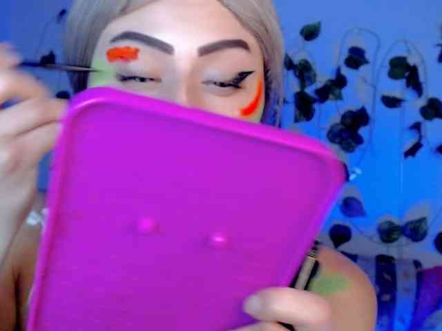 Sabrinaolsons webcam