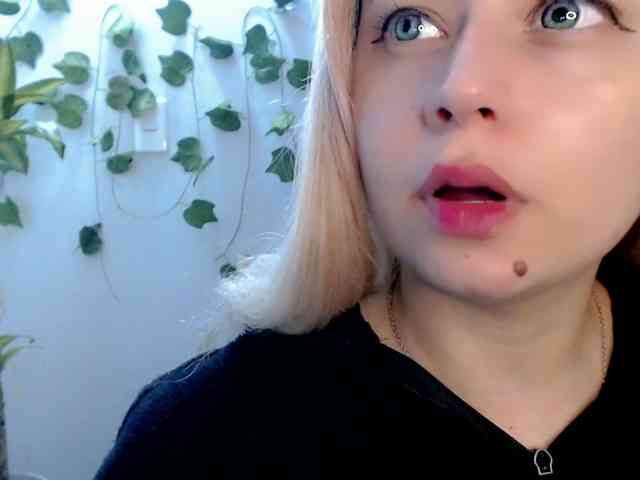 Sabrinaolsons webcam