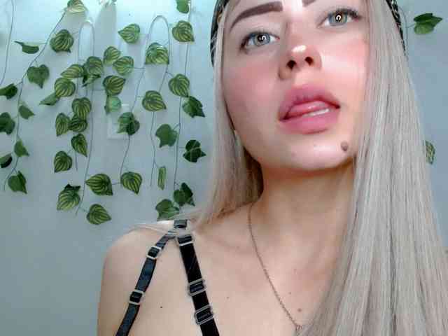 Sabrinaolsons webcam