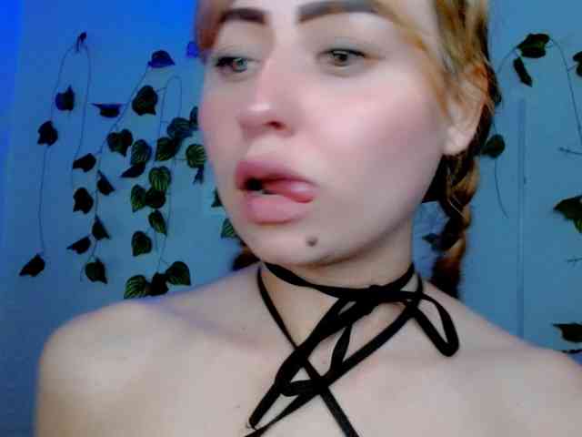 Sabrinaolsons webcam