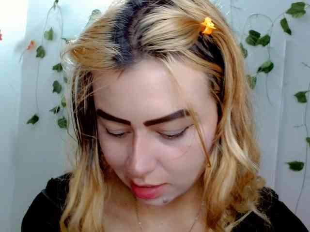 Sabrinaolsons webcam