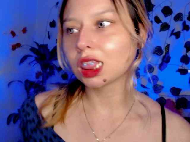 Sabrinaolsons webcam