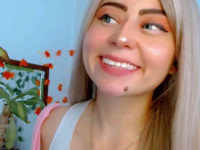 Sabrinaolsons webcam