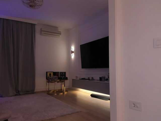 Foxe-Sailey's BongaCams show and profile