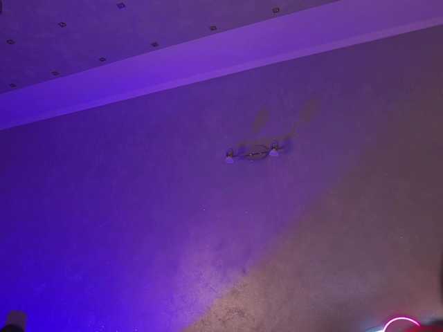 Foxe-Sailey's BongaCams show and profile