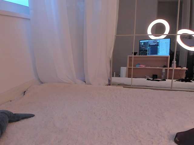 Foxe-Sailey's BongaCams show and profile