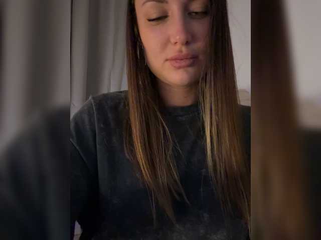 Foxe-Sailey's BongaCams show and profile