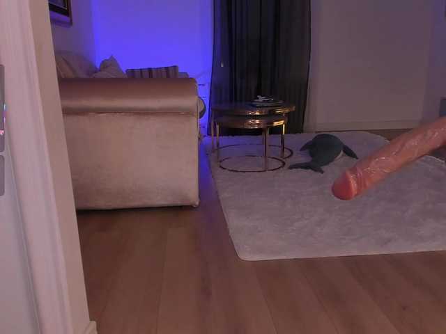 Foxe-Sailey's BongaCams show and profile