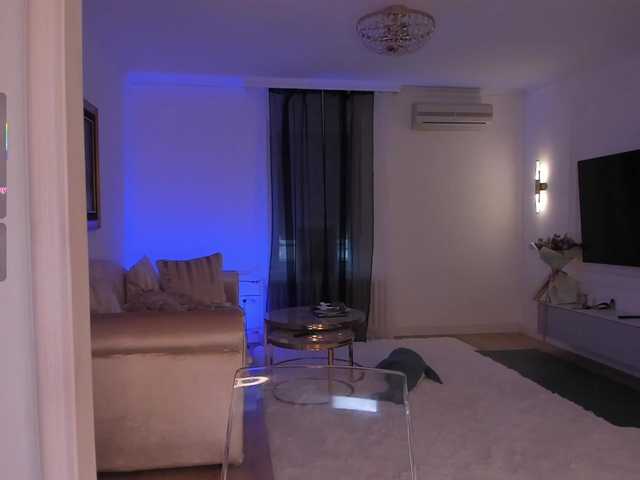 Foxe-Sailey's BongaCams show and profile