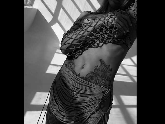 Foxe-Sailey's BongaCams show and profile