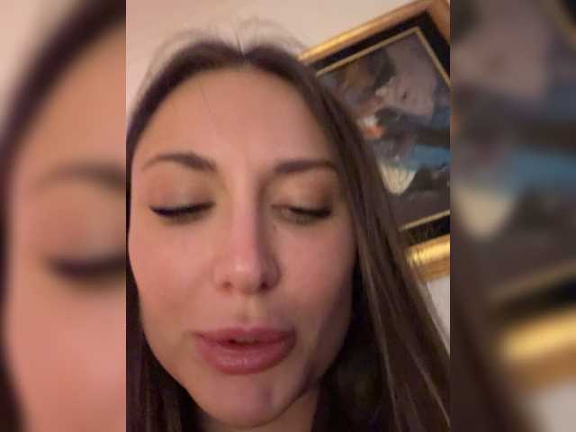 Foxe-Sailey's BongaCams show and profile