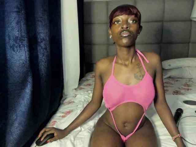 suhailasuus webcam