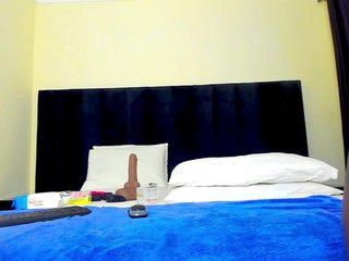 Pretty-Queen Porn Show