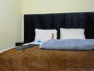 Pretty-Queen Porn Show