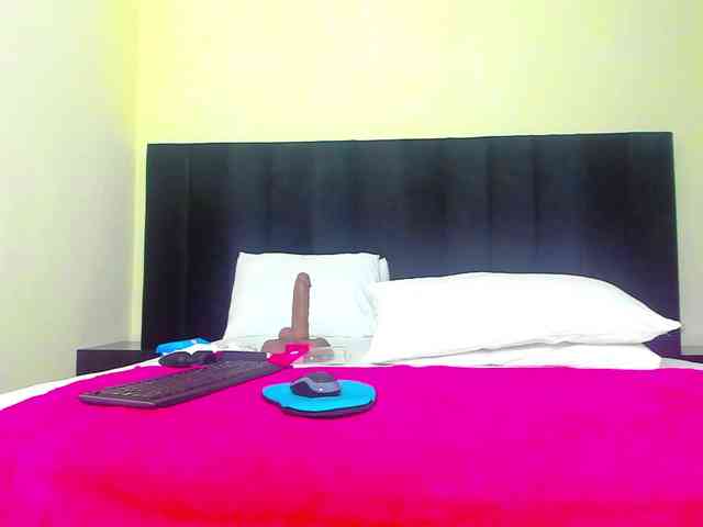 Pretty-Queen webcam
