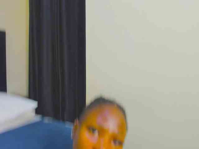 Pretty-Queen webcam