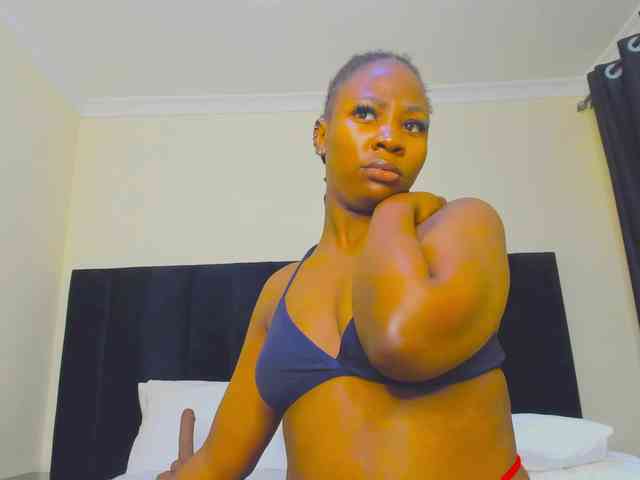 Pretty-Queen webcam