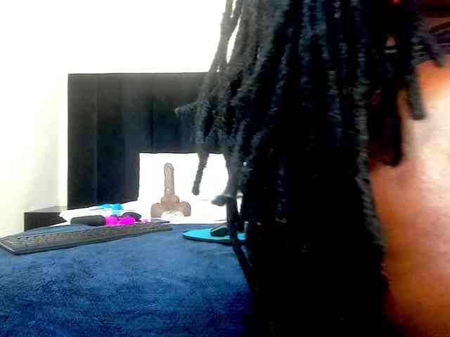 Pretty-Queen webcam