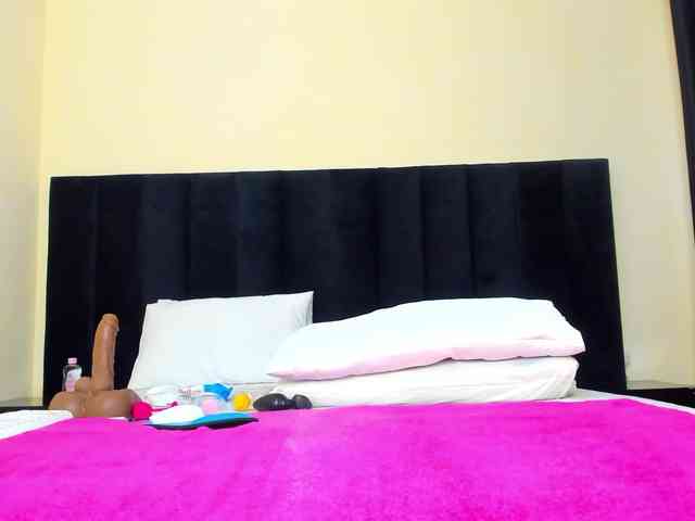 Pretty-Queen webcam