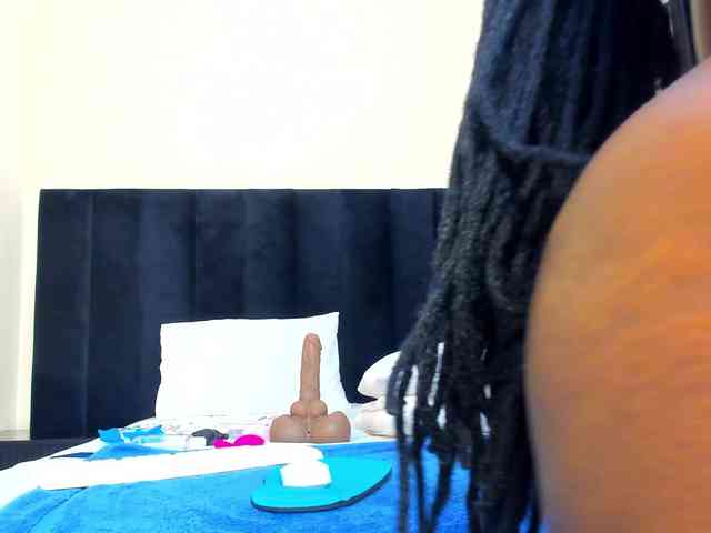 Pretty-Queen webcam