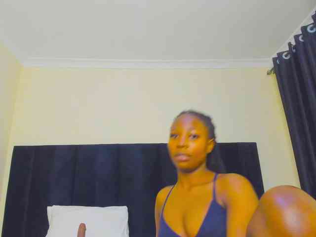 Pretty-Queen webcam