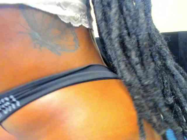 Pretty-Queen webcam